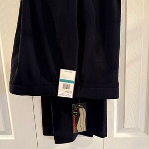 Sag Harbor Navy slimming solutions slacks. Size 16. NWT